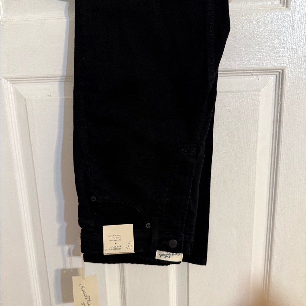Universal Thread Black Straight Leg Jeans